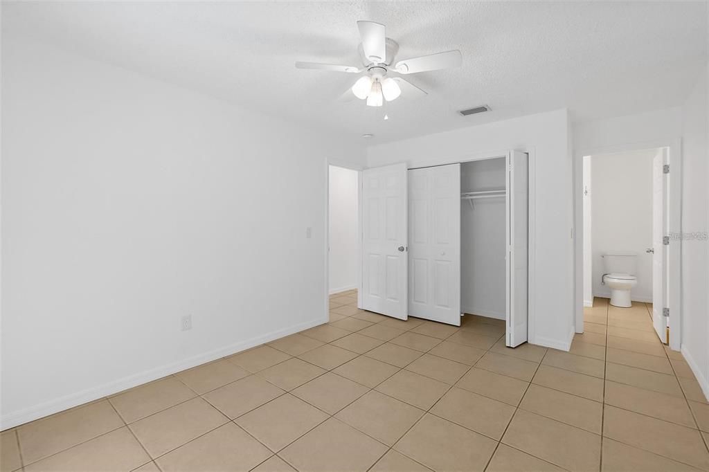 For Rent: $1,500 (2 beds, 1 baths, 900 Square Feet)