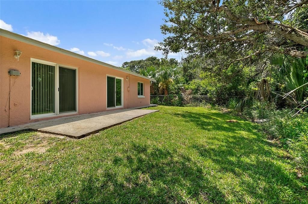 For Rent: $1,500 (2 beds, 1 baths, 900 Square Feet)