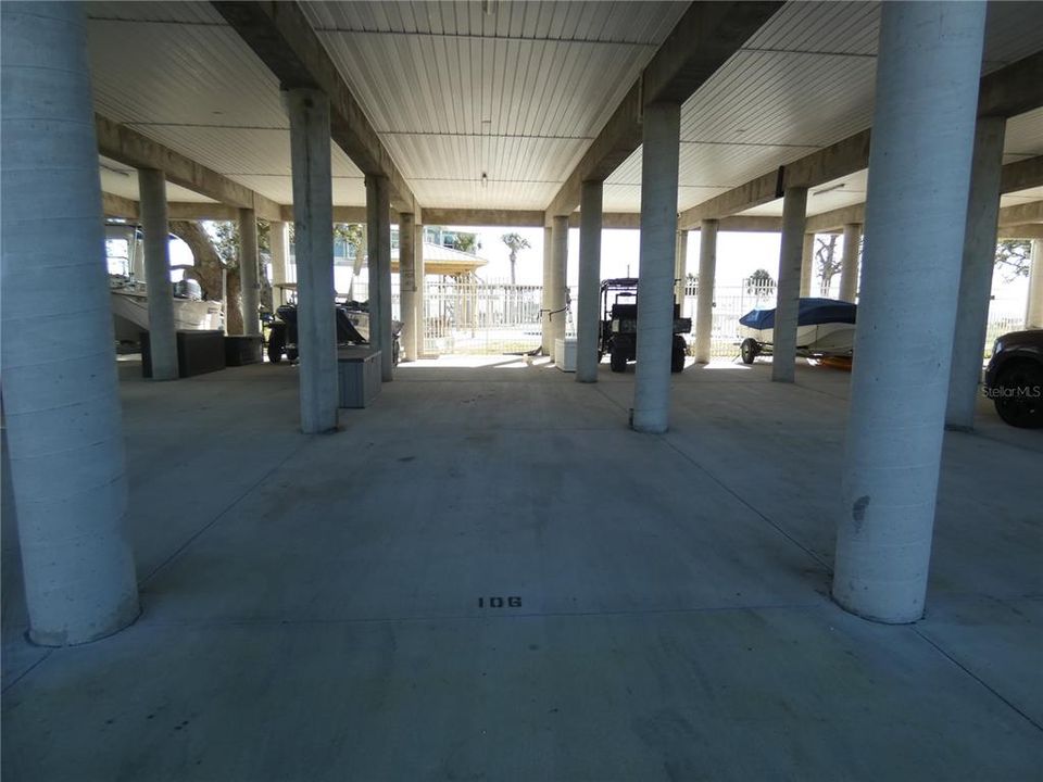 На продажу: $285,000 (2 спален, 2 ванн, 1161 Квадратных фут)