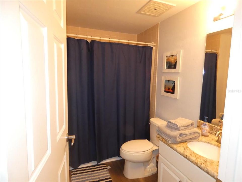 На продажу: $285,000 (2 спален, 2 ванн, 1161 Квадратных фут)