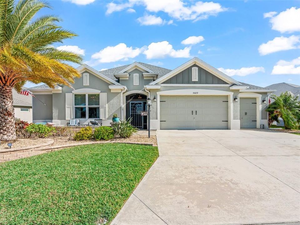 Vendido Recientemente: $774,999 (3 camas, 2 baños, 2147 Pies cuadrados)