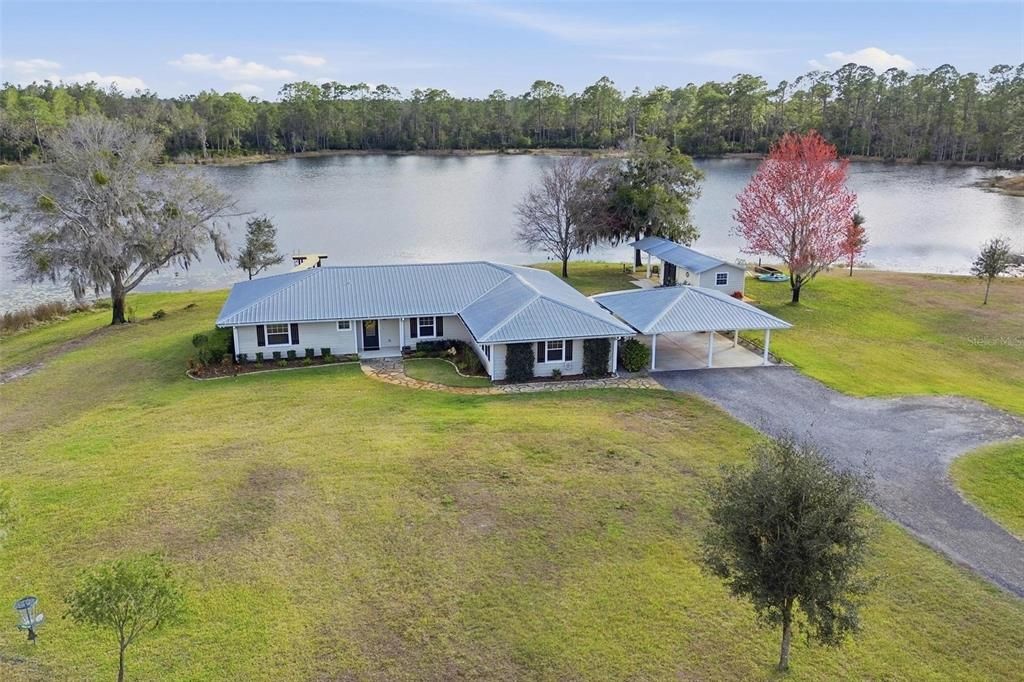 Vendido Recientemente: $699,000 (4 camas, 2 baños, 2663 Pies cuadrados)