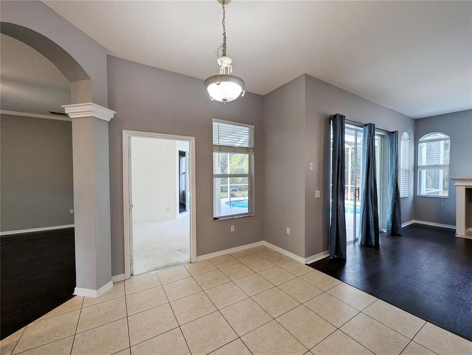 For Sale: $415,000 (4 beds, 3 baths, 2482 Square Feet)