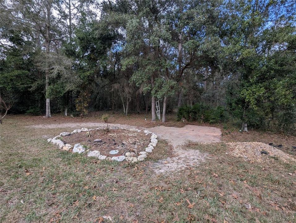For Sale: $415,000 (4 beds, 3 baths, 2482 Square Feet)