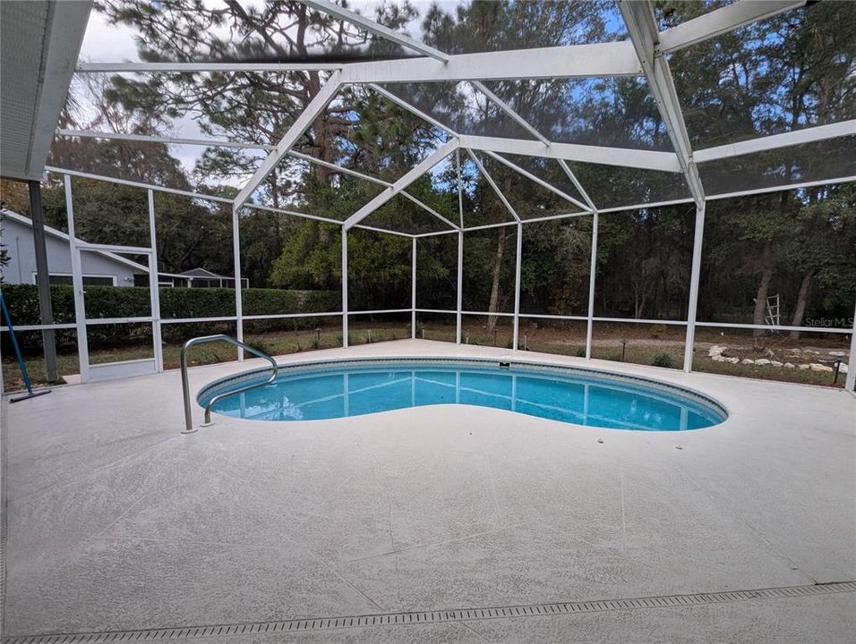 For Sale: $415,000 (4 beds, 3 baths, 2482 Square Feet)