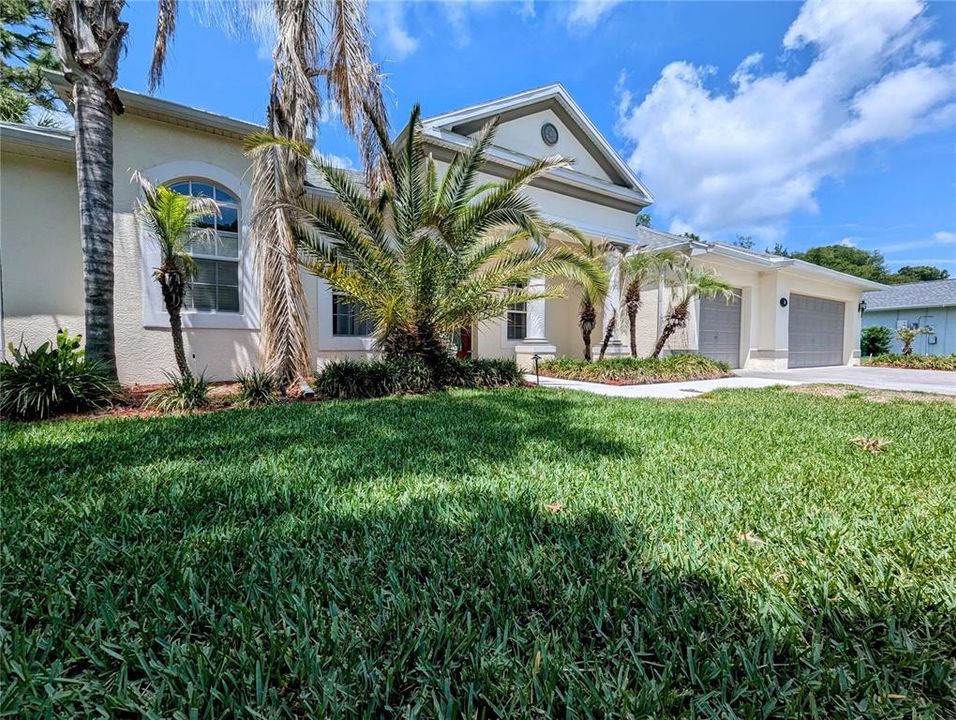 For Sale: $415,000 (4 beds, 3 baths, 2482 Square Feet)