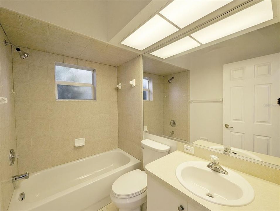 For Sale: $415,000 (4 beds, 3 baths, 2482 Square Feet)