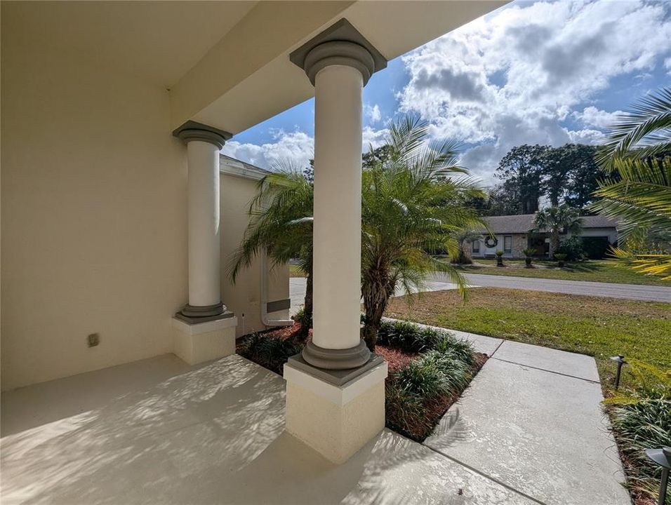 For Sale: $415,000 (4 beds, 3 baths, 2482 Square Feet)