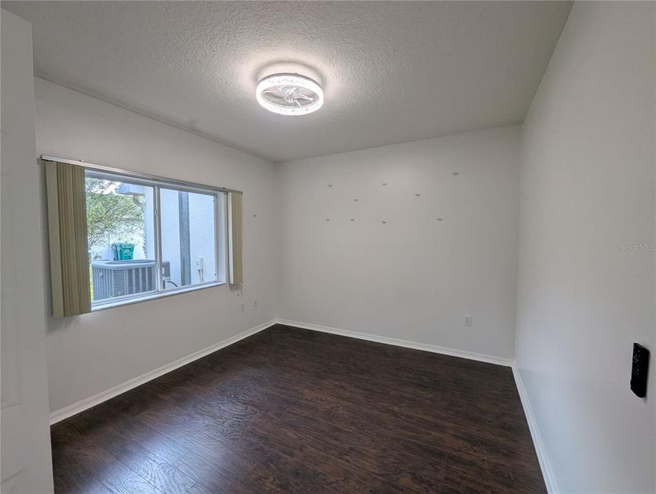 For Sale: $415,000 (4 beds, 3 baths, 2482 Square Feet)