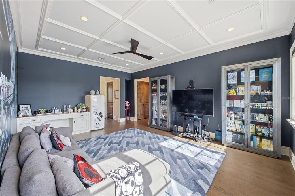 Activo con contrato: $7,495,000 (5 camas, 5 baños, 4649 Pies cuadrados)