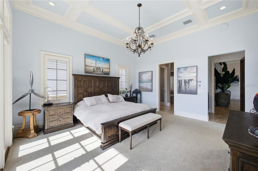 Activo con contrato: $7,495,000 (5 camas, 5 baños, 4649 Pies cuadrados)