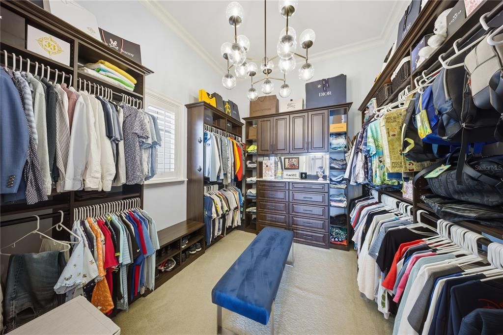 Activo con contrato: $7,495,000 (5 camas, 5 baños, 4649 Pies cuadrados)