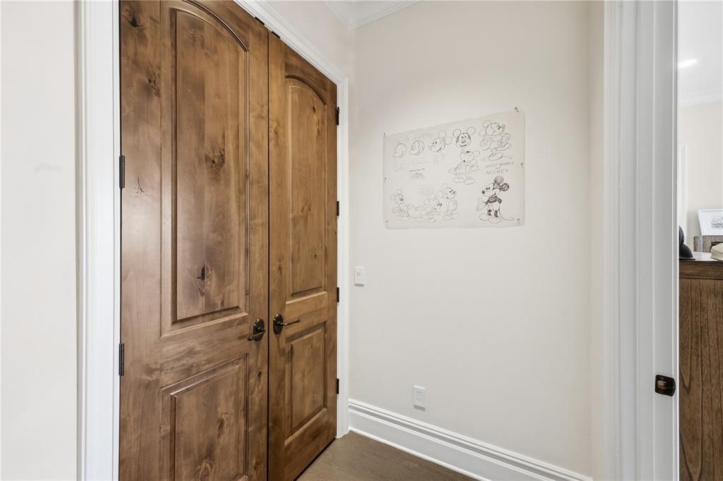 Activo con contrato: $7,495,000 (5 camas, 5 baños, 4649 Pies cuadrados)