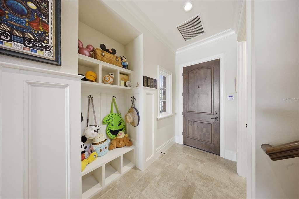 Activo con contrato: $7,495,000 (5 camas, 5 baños, 4649 Pies cuadrados)