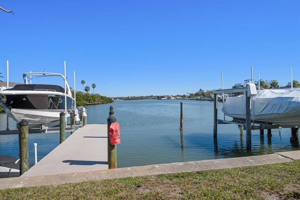 For Sale: $495,000 (2 beds, 1 baths, 1200 Square Feet)