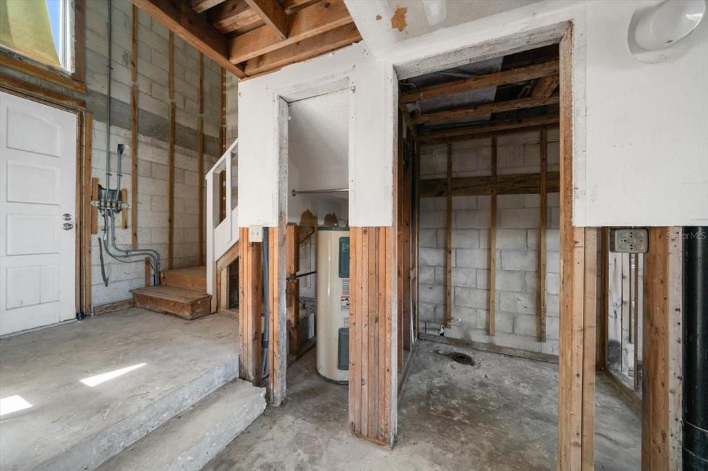 For Sale: $495,000 (2 beds, 1 baths, 1200 Square Feet)