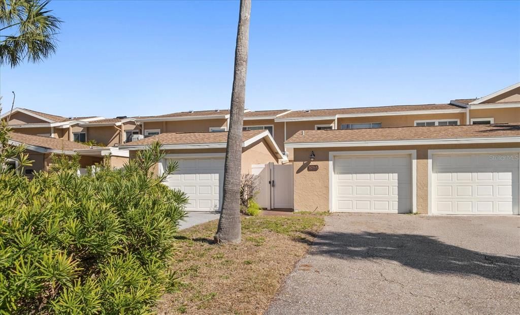 For Sale: $495,000 (2 beds, 1 baths, 1200 Square Feet)