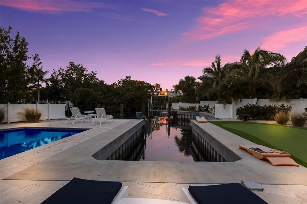 En Venta: $4,650,000 (4 camas, 4 baños, 3055 Pies cuadrados)