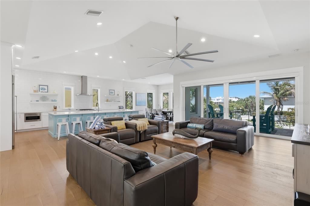 En Venta: $4,650,000 (4 camas, 4 baños, 3055 Pies cuadrados)