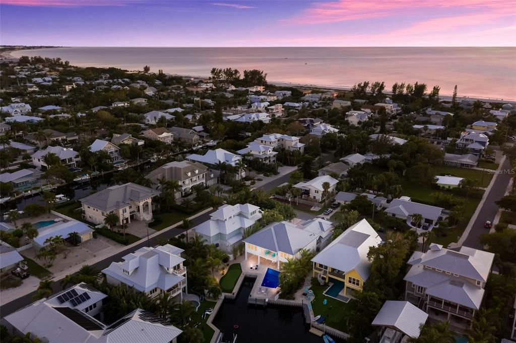 En Venta: $4,650,000 (4 camas, 4 baños, 3055 Pies cuadrados)