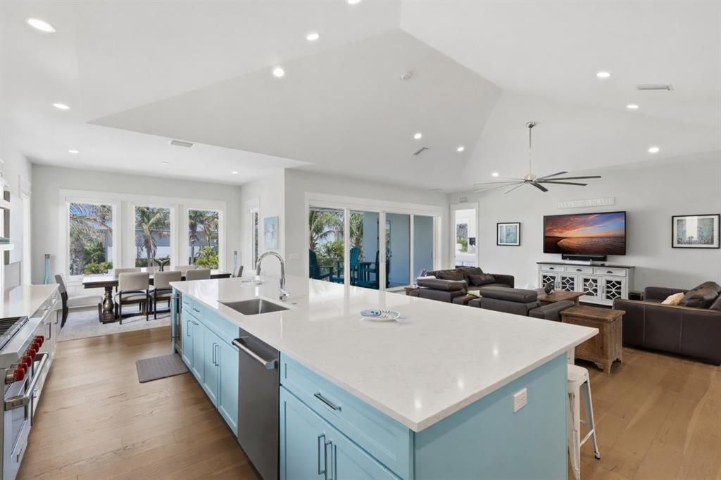 En Venta: $4,650,000 (4 camas, 4 baños, 3055 Pies cuadrados)