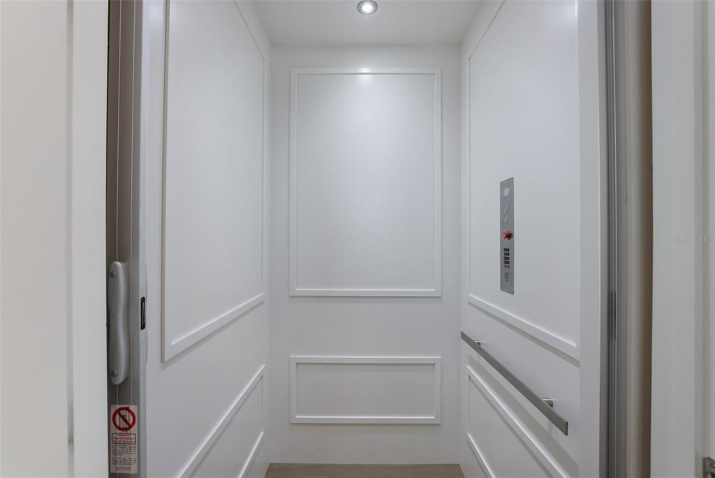 En Venta: $4,650,000 (4 camas, 4 baños, 3055 Pies cuadrados)