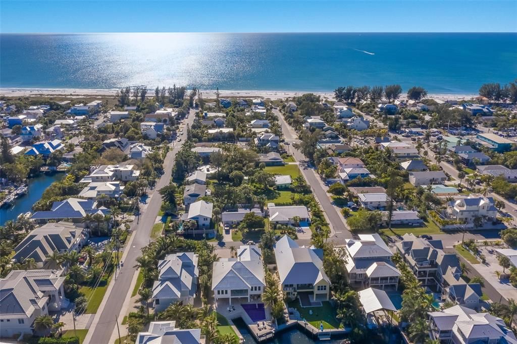En Venta: $4,650,000 (4 camas, 4 baños, 3055 Pies cuadrados)