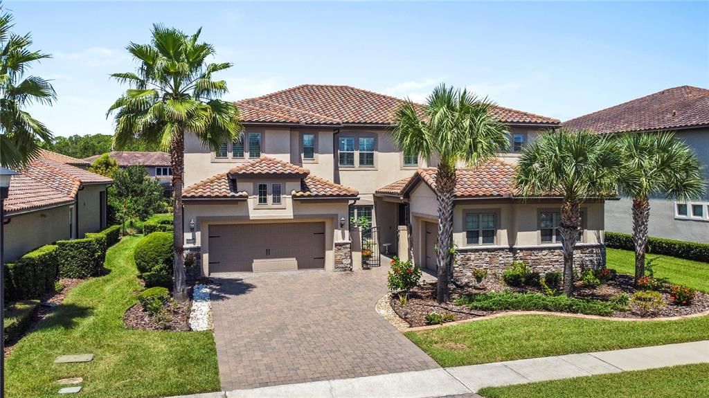 For Sale: $1,599,000 (6 beds, 5 baths, 5334 Square Feet)