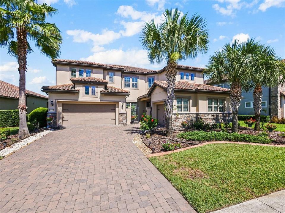 For Sale: $1,599,000 (6 beds, 5 baths, 5334 Square Feet)