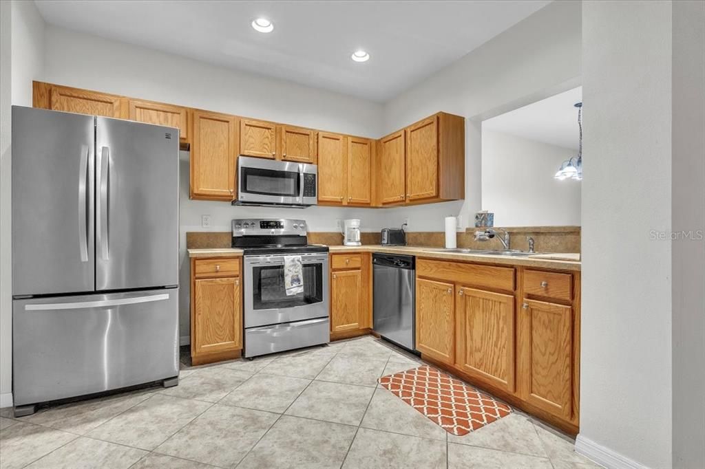 For Sale: $290,000 (3 beds, 2 baths, 1650 Square Feet)