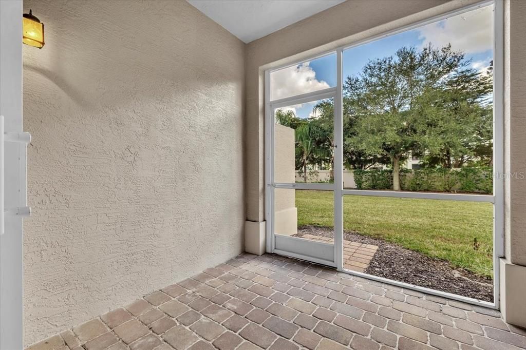For Sale: $290,000 (3 beds, 2 baths, 1650 Square Feet)
