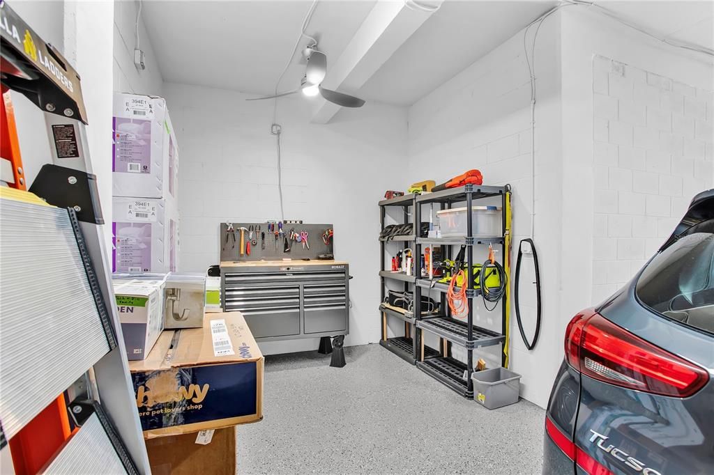 En Venta: $995,000 (4 camas, 3 baños, 2298 Pies cuadrados)