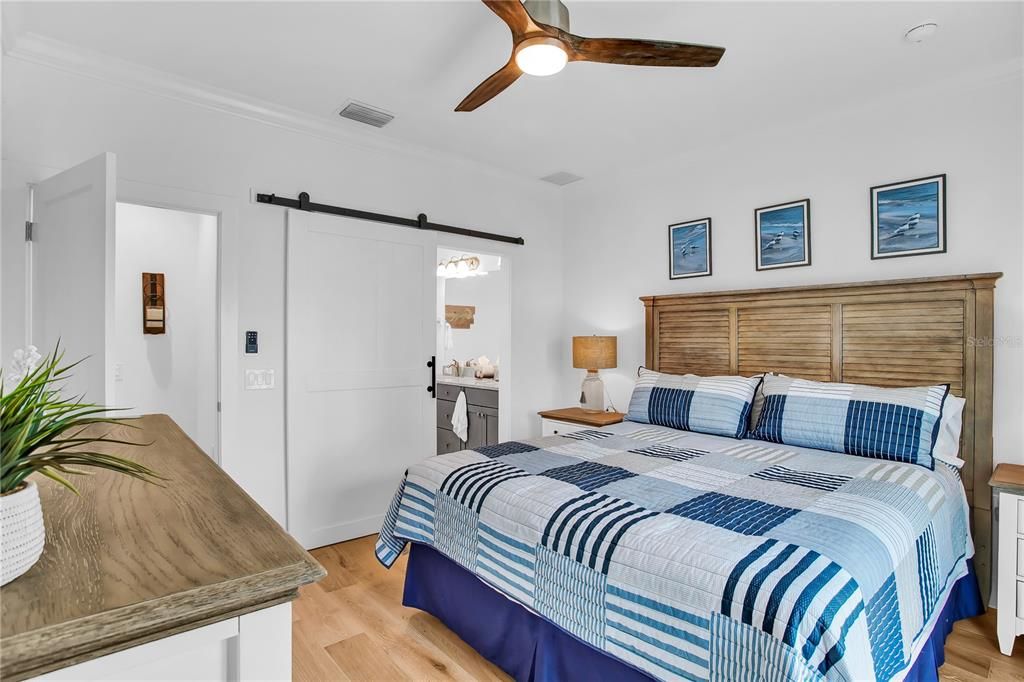 En Venta: $995,000 (4 camas, 3 baños, 2298 Pies cuadrados)