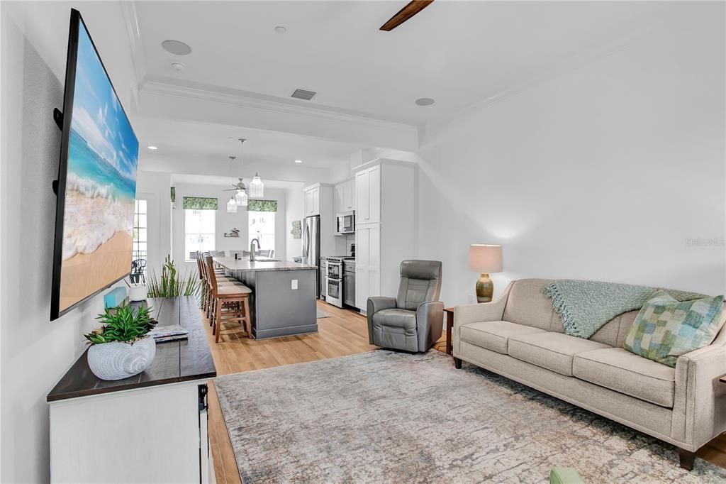 En Venta: $995,000 (4 camas, 3 baños, 2298 Pies cuadrados)