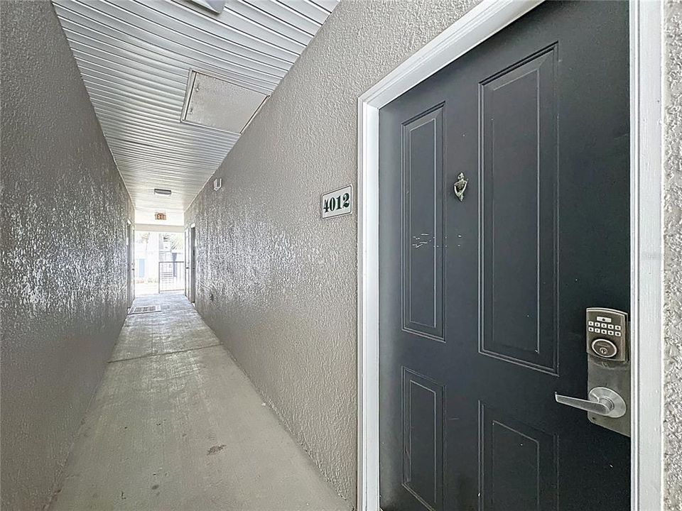 На продажу: $175,000 (2 спален, 2 ванн, 1152 Квадратных фут)