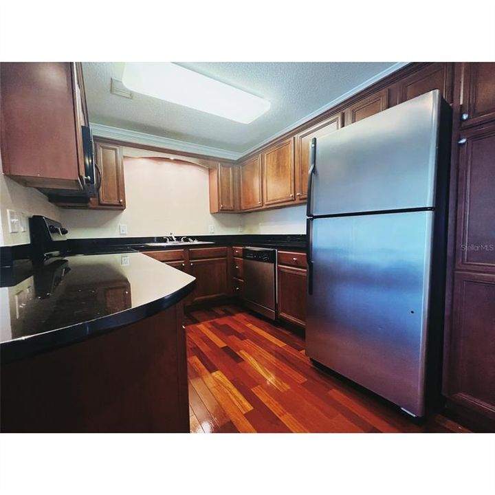 En Venta: $173,000 (2 camas, 2 baños, 870 Pies cuadrados)