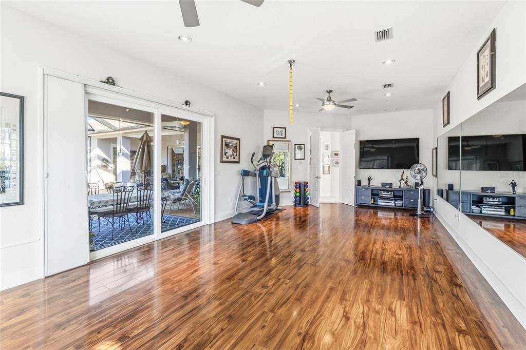 For Sale: $1,150,000 (3 beds, 2 baths, 3402 Square Feet)