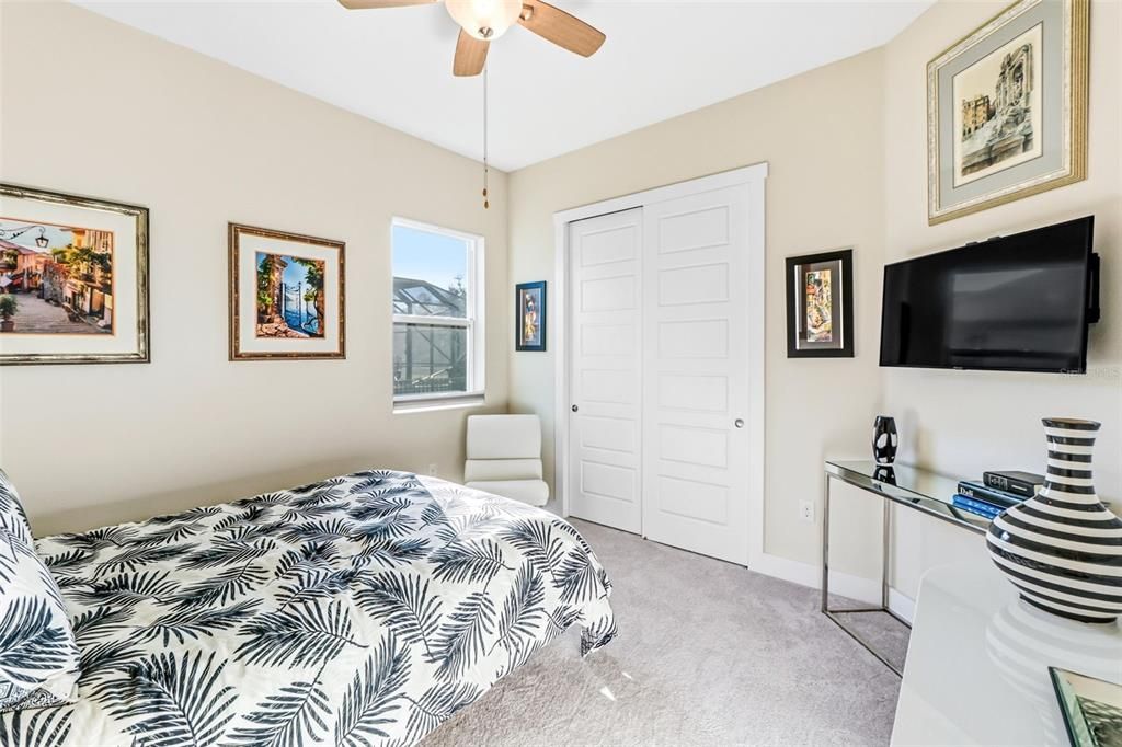 For Sale: $1,150,000 (3 beds, 2 baths, 3402 Square Feet)
