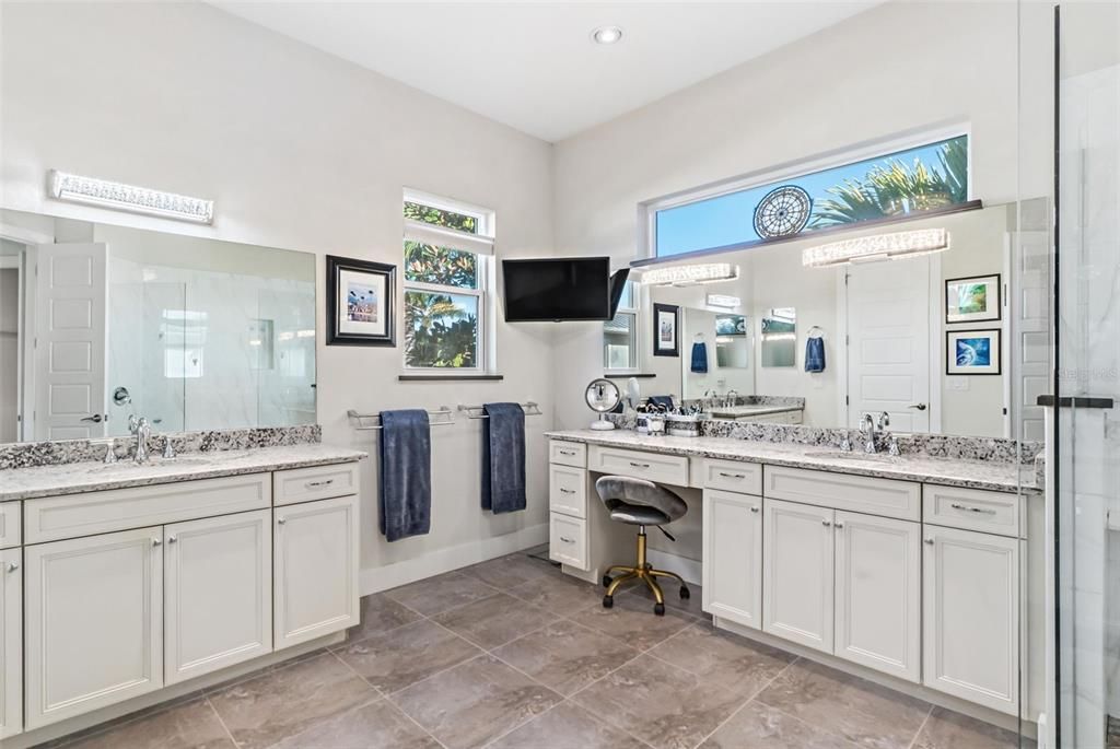 For Sale: $1,150,000 (3 beds, 2 baths, 3402 Square Feet)