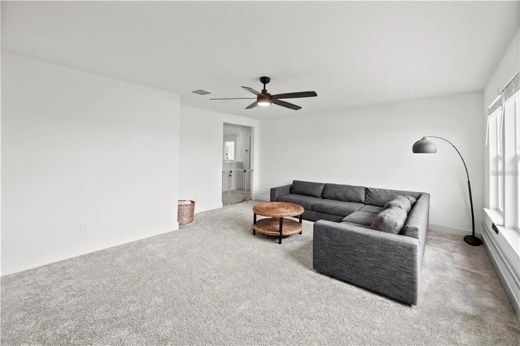 Activo con contrato: $519,000 (5 camas, 4 baños, 3350 Pies cuadrados)