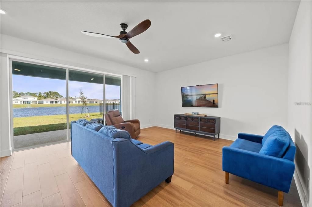 Activo con contrato: $519,000 (5 camas, 4 baños, 3350 Pies cuadrados)