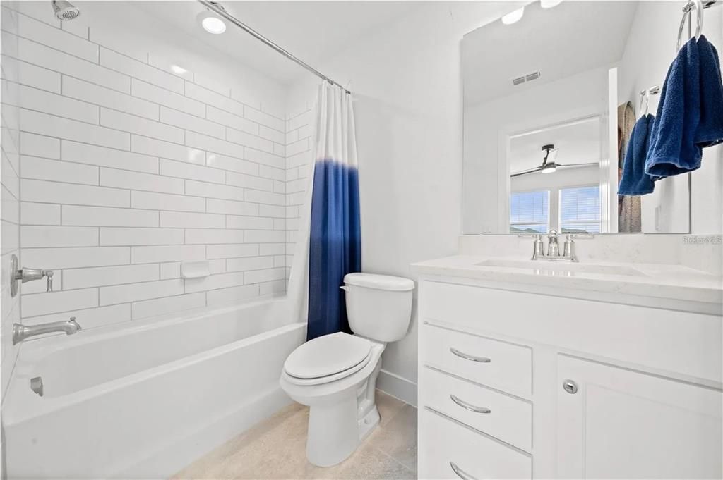 Activo con contrato: $519,000 (5 camas, 4 baños, 3350 Pies cuadrados)