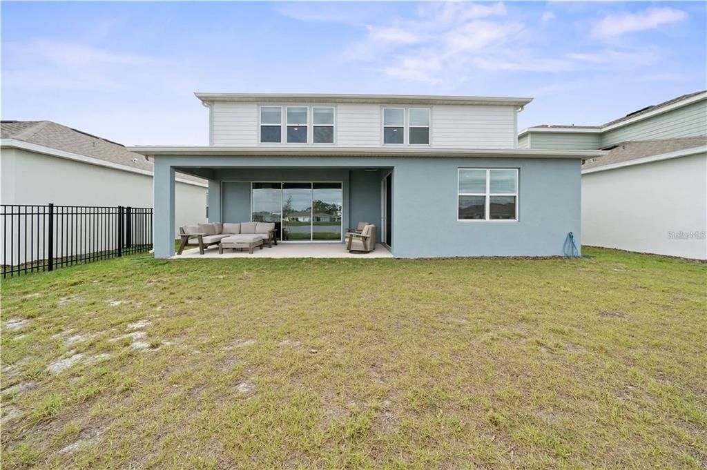 Activo con contrato: $519,000 (5 camas, 4 baños, 3350 Pies cuadrados)