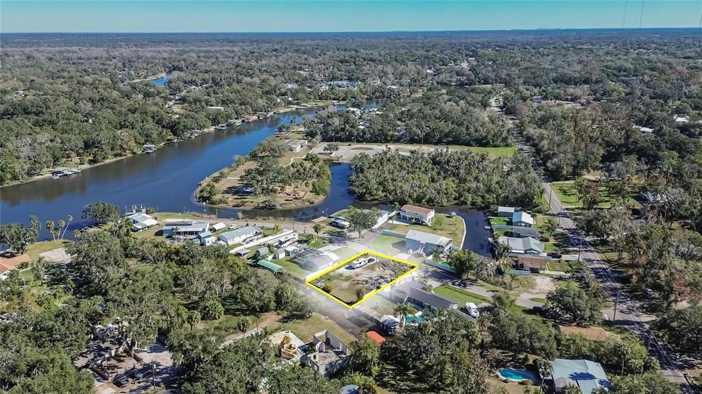 待售: $280,000 (0.22 acres)