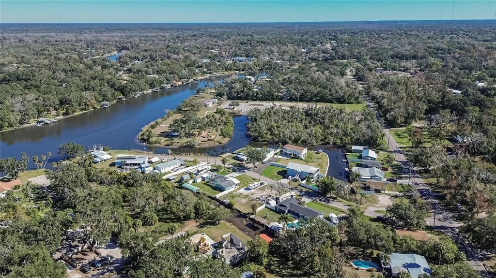 待售: $280,000 (0.22 acres)