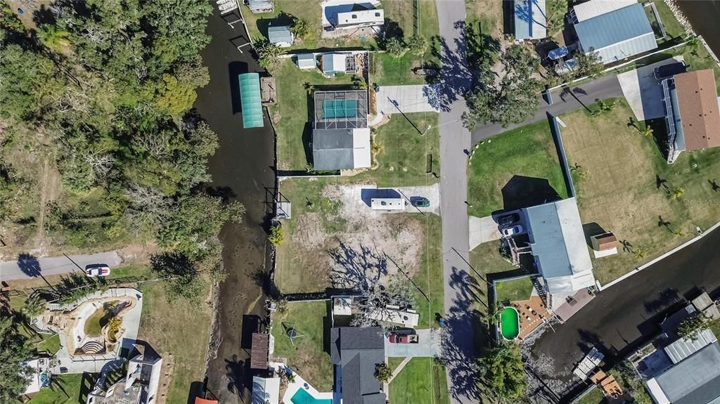 待售: $280,000 (0.22 acres)