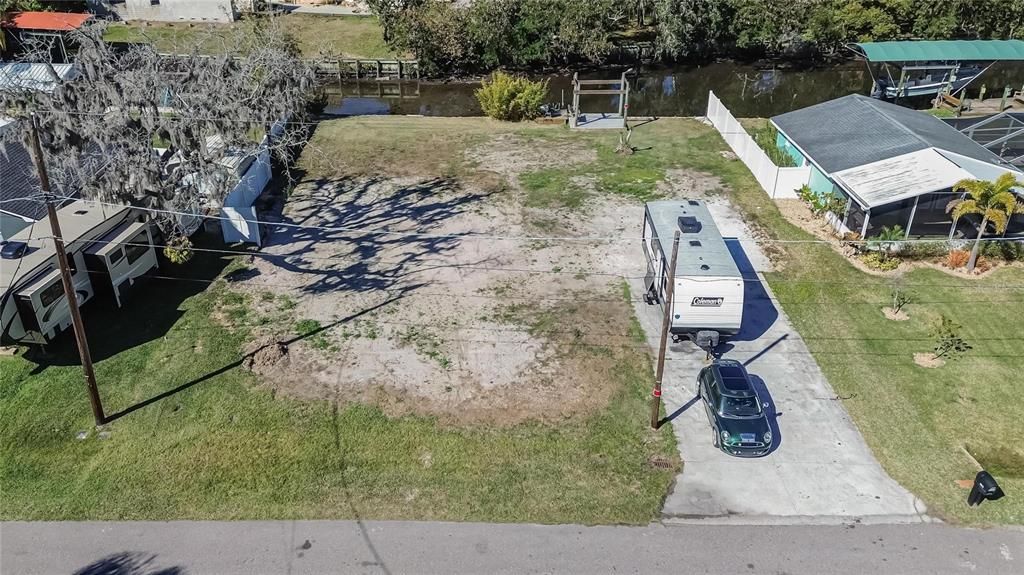 待售: $280,000 (0.22 acres)