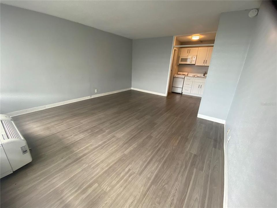 En Renta: $895 (0 camas, 1 baños, 500 Pies cuadrados)