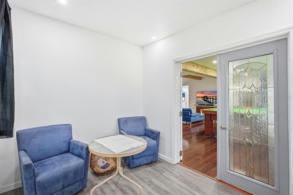 For Sale: $229,000 (2 beds, 2 baths, 1164 Square Feet)
