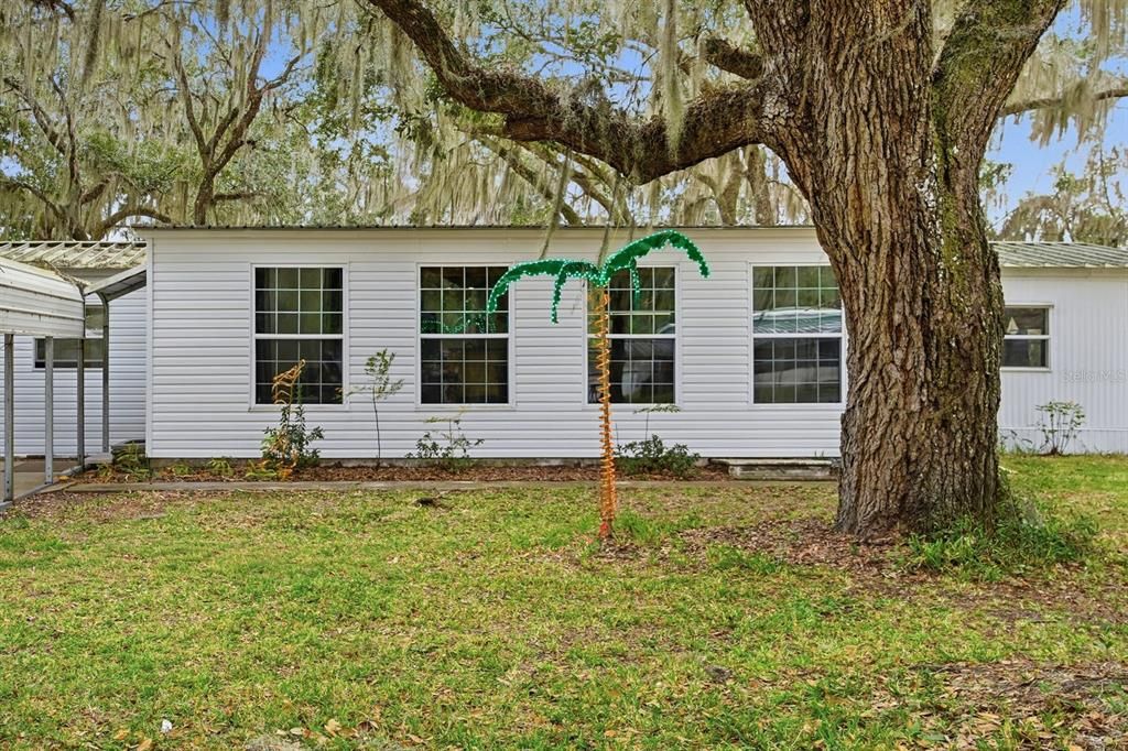 For Sale: $229,000 (2 beds, 2 baths, 1164 Square Feet)